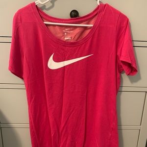 Nike tee